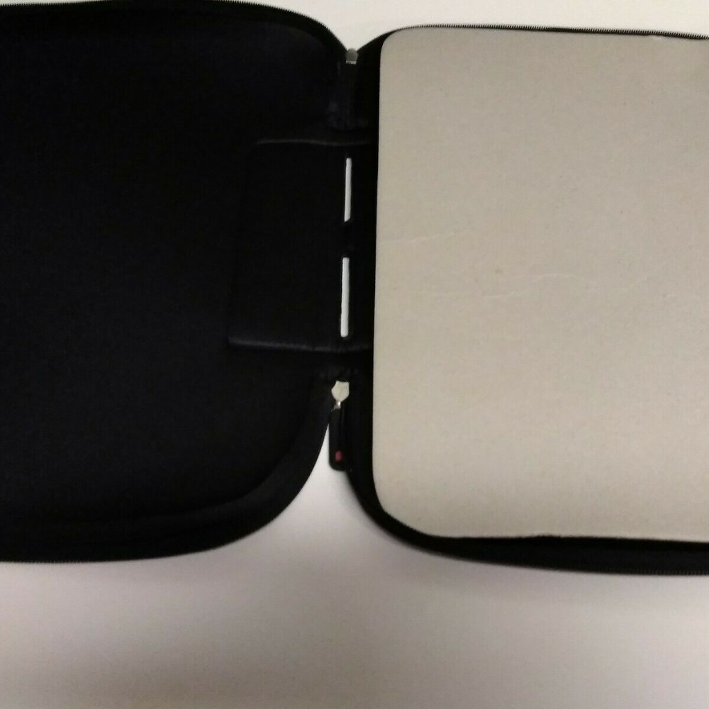 Black Laptop Computer Case - Picture 6 of 8